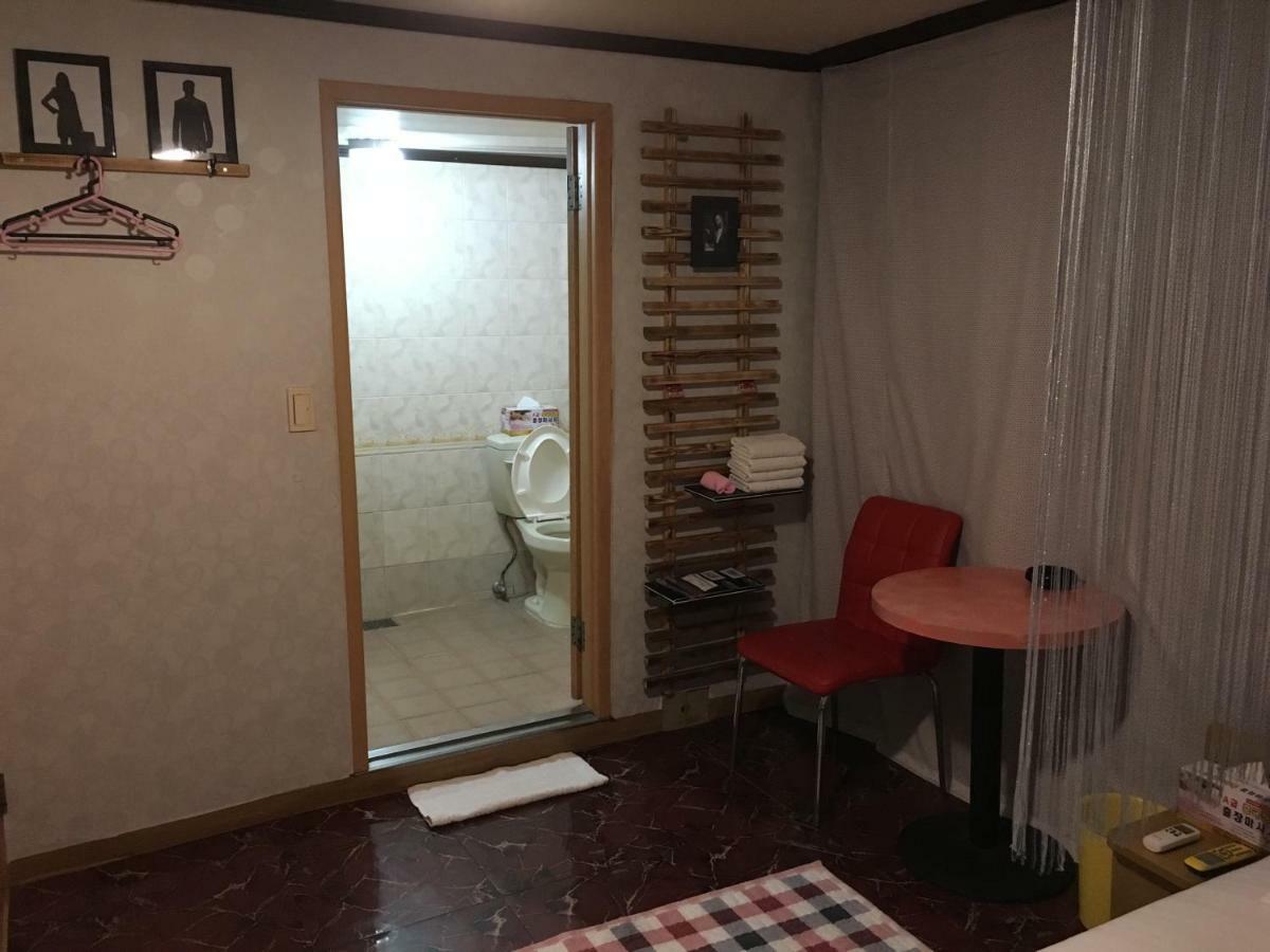 Coin Motel Пусан Экстерьер фото